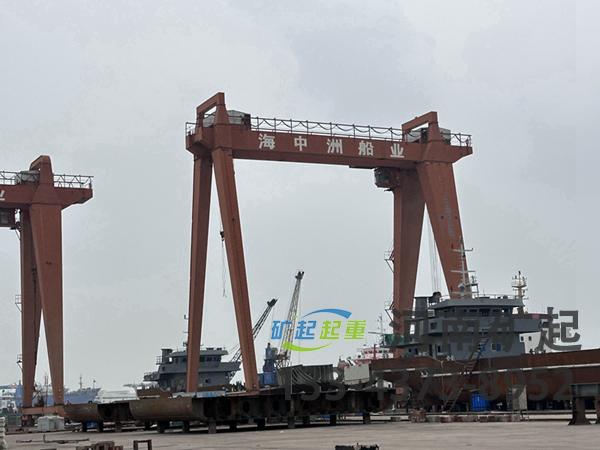 廣東佛山造船門式起重機廠家造船門式起重機穩(wěn)固結構設計